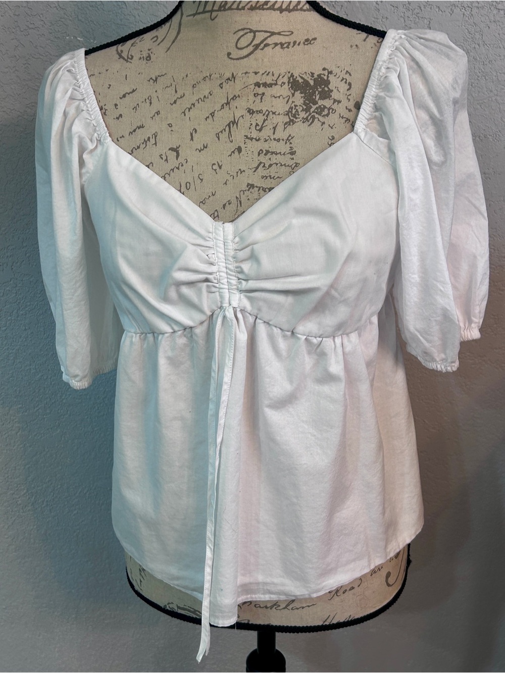 LC Lauren Conrad White Sweetheart Tie-Front Peasant Top Size M